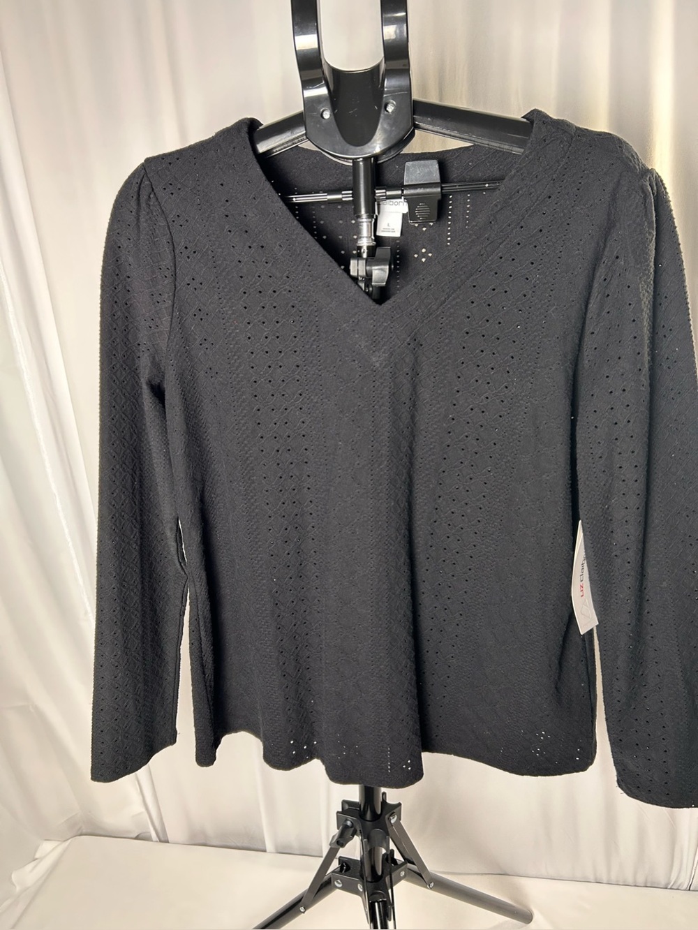 Liz Claiborne Black V-Neck Pointelle Knit Top